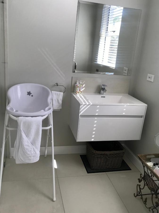The Cottage On Cordia 2 Bedroom Self Catering 2Km From Umhlanga Beach Дурбан Экстерьер фото